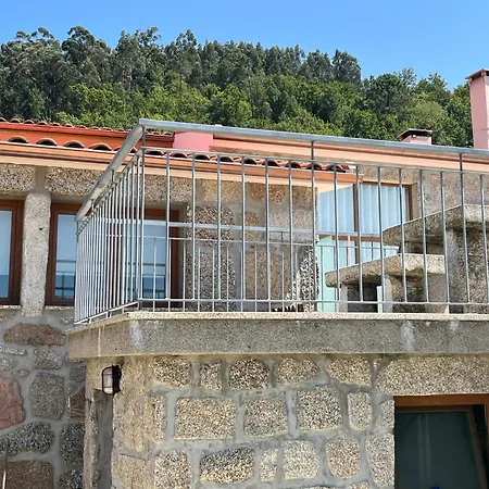 Casa Da Lage - Piscina - Bbq - Vistas Rio - Geres 펜션