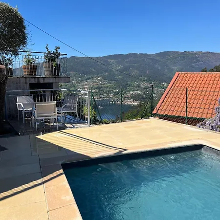 Casa Da Lage - Piscina - Bbq - Vistas Rio - Geres 펜션