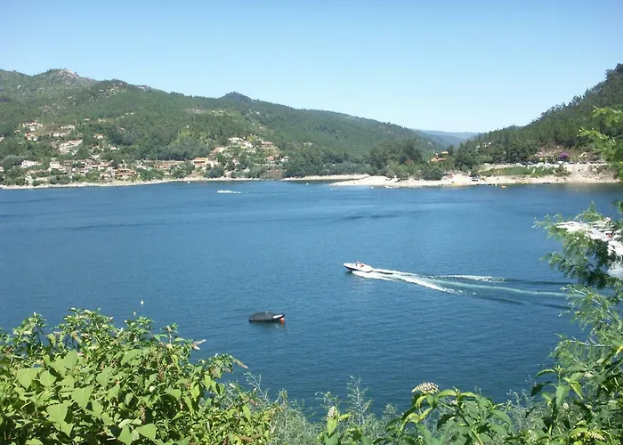 Casa Da Lage - Piscina - Vistas Rio - Geres Дом отдыха *